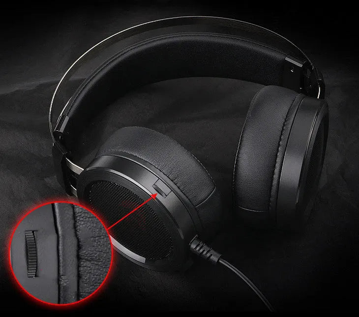 Black wired computer gaming headset with 2 metre cable and 3.5mm plug