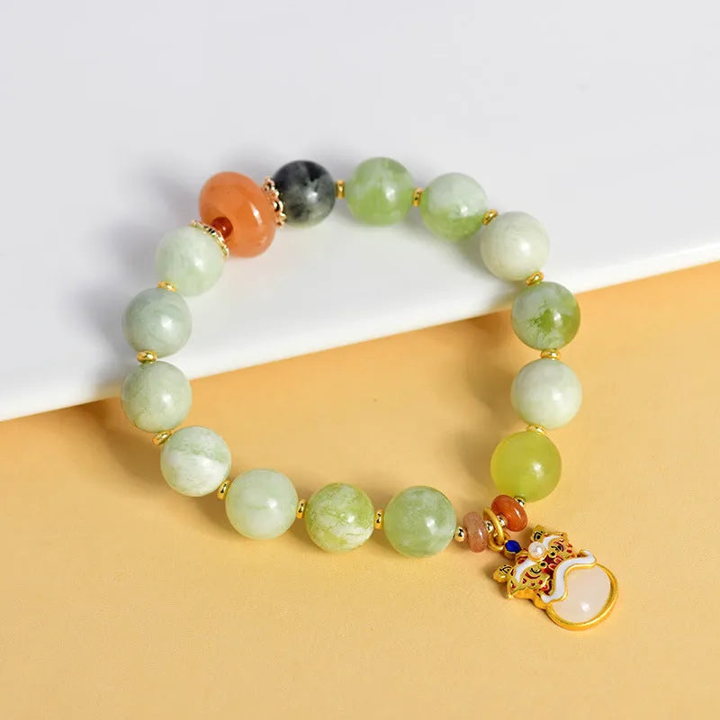 Green milk-in-water Xingshi jade pendant bracelet with geometric shape and retro style