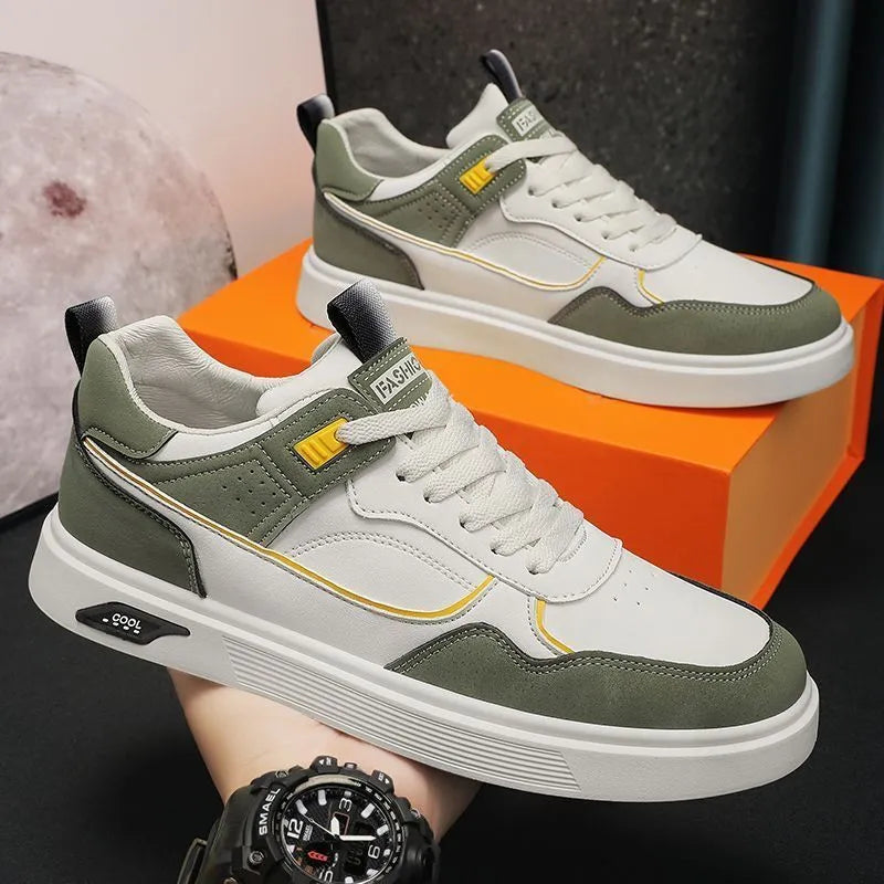 Men's Korean-style low top canvas board shoes in black with leather stitching detail on a white background.