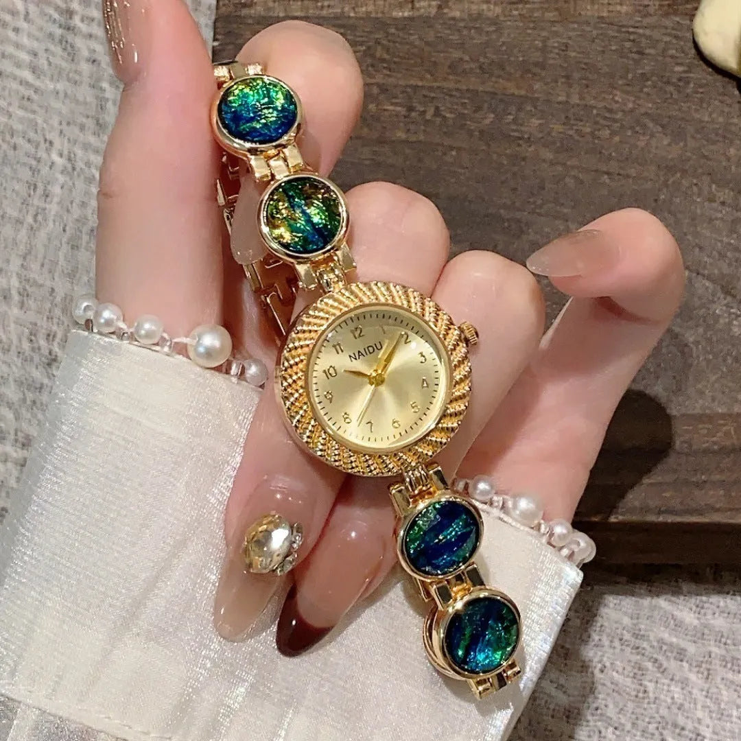 Women's quartz watch with 25mm round dial in one of six colour options
