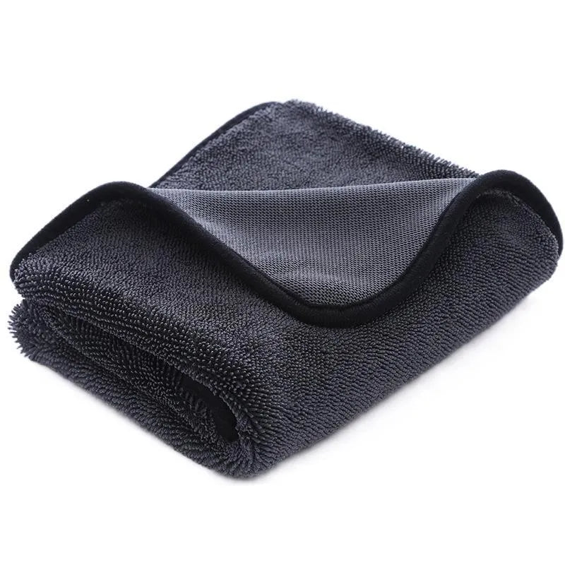Twisted braid car cleaning towel for glass washing and automotive detailing in grey with red edge trim