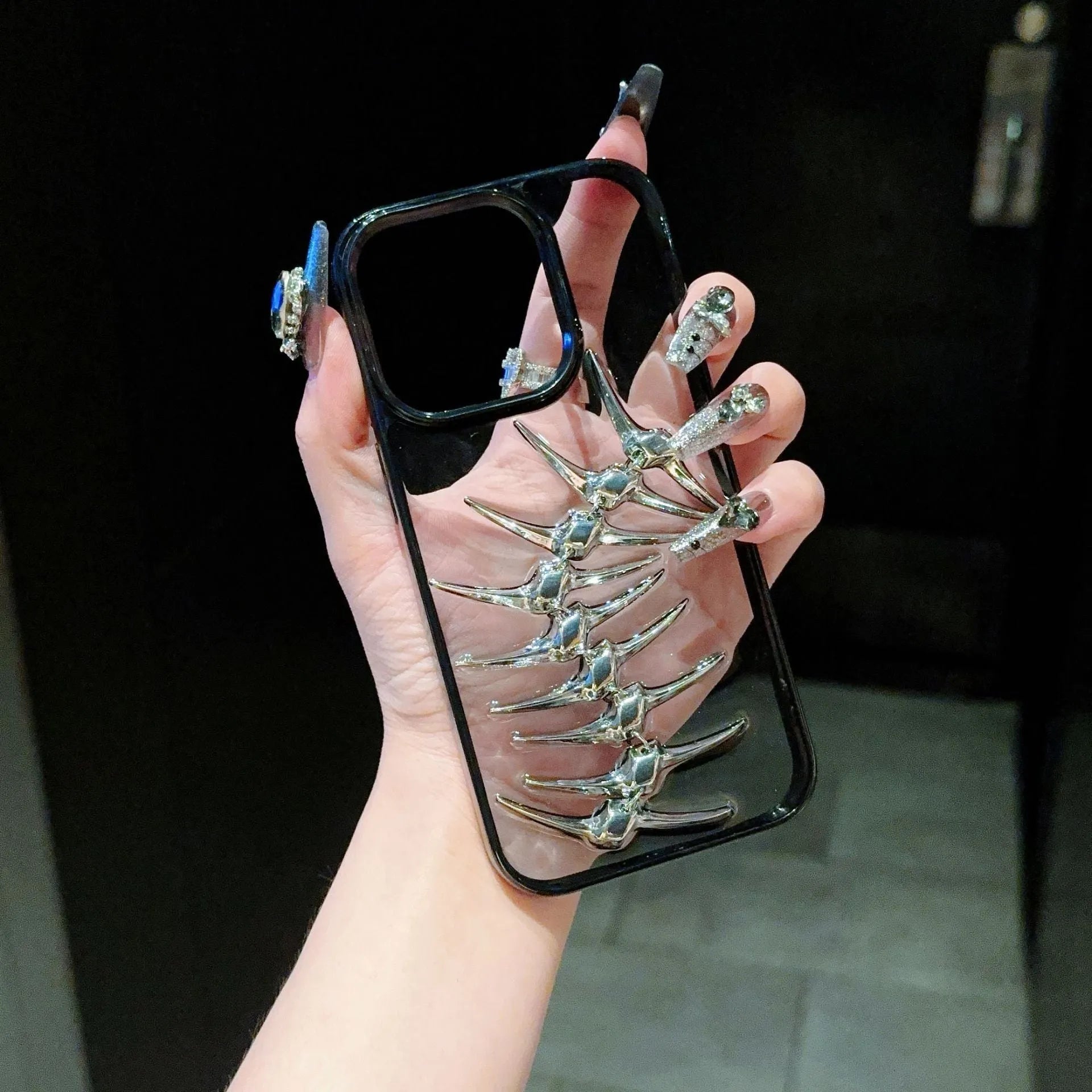Black edge fishbone PC epoxy phone case for iPhone 15 Pro Max transparent back
