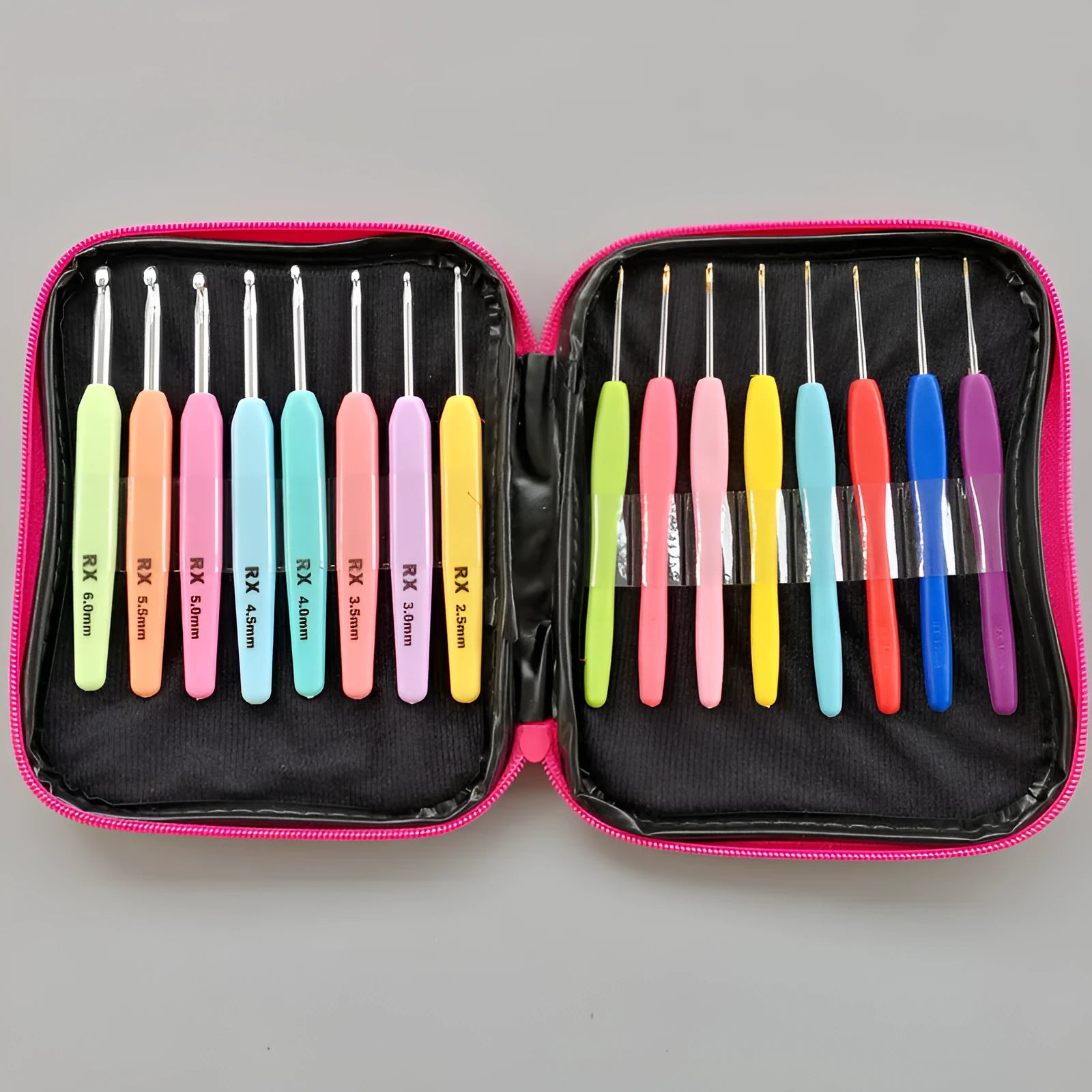 Set of 16 crochet hooks with both soft and hard handles, arranged by size in a grey PU storage bag.