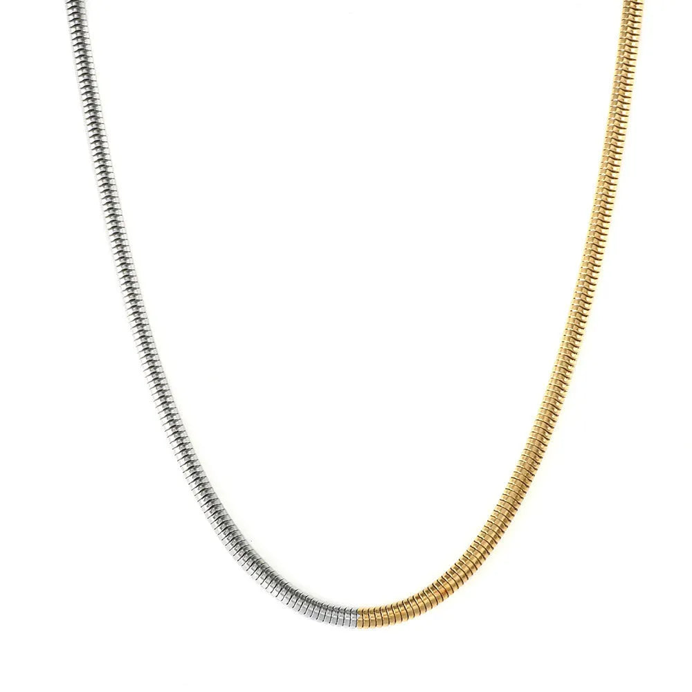 Golden 3mm snake bone chain necklace with geometric design for hip-hop fashion