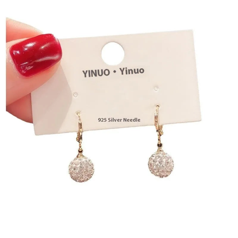 Geometric zircon earrings for women in electroplated copper with rose design elements