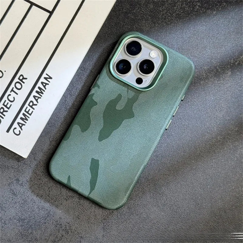 Magnetic drop-resistant phone case in imitation leather for iPhone 12-15 series, dark purple colour, shockproof and anti-fingerprint