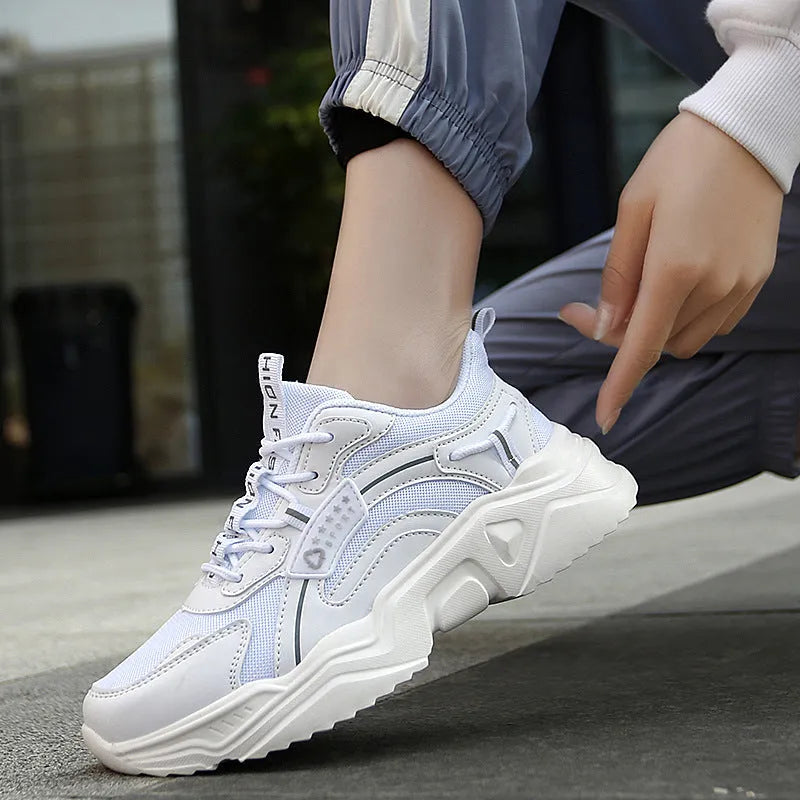 Women's white thick-soled casual sports shoes with mesh upper and round toe