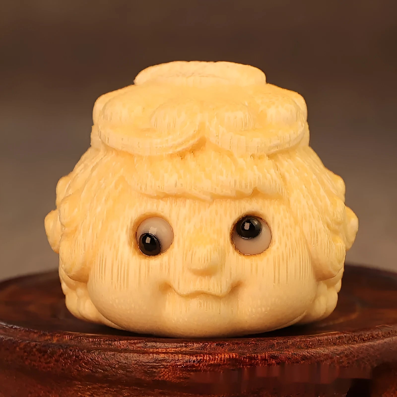 Solid bamboo carving of a golden Princess Toad ornament, 5.0 cm cute style figurine.