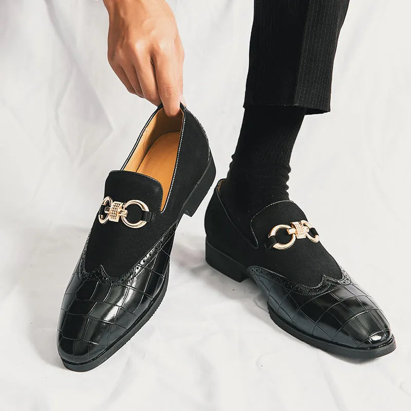 Men's black and green Korean style casual leather shoes with pointed toe and rubber sole