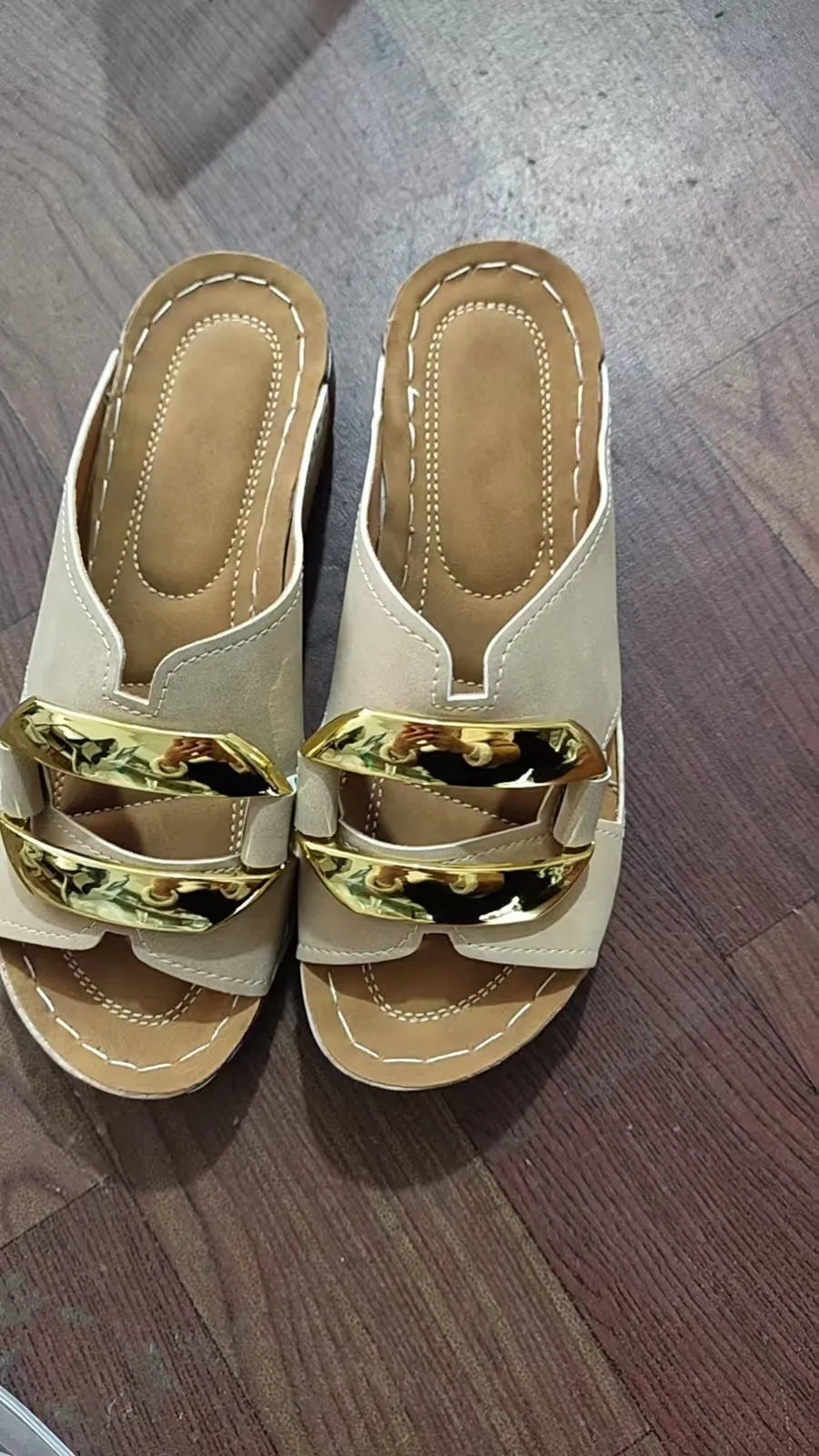 Roman style platform flip-flops in black, white, khaki and sea blue colours showing artificial PU upper and rubber sole