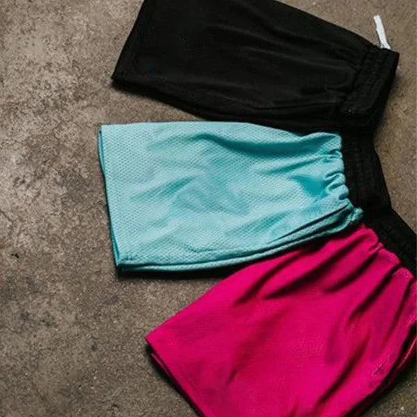 Men's solid colour mesh shorts for running and fitness training in quick-dry chemical fibre fabric