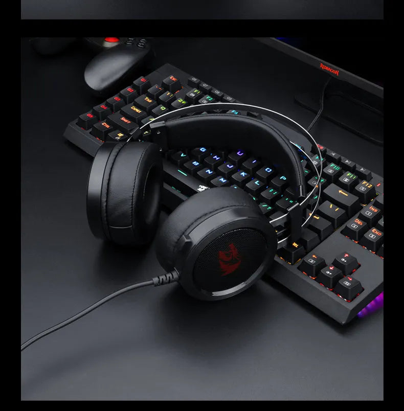 Black wired computer gaming headset with 2 metre cable and 3.5mm plug