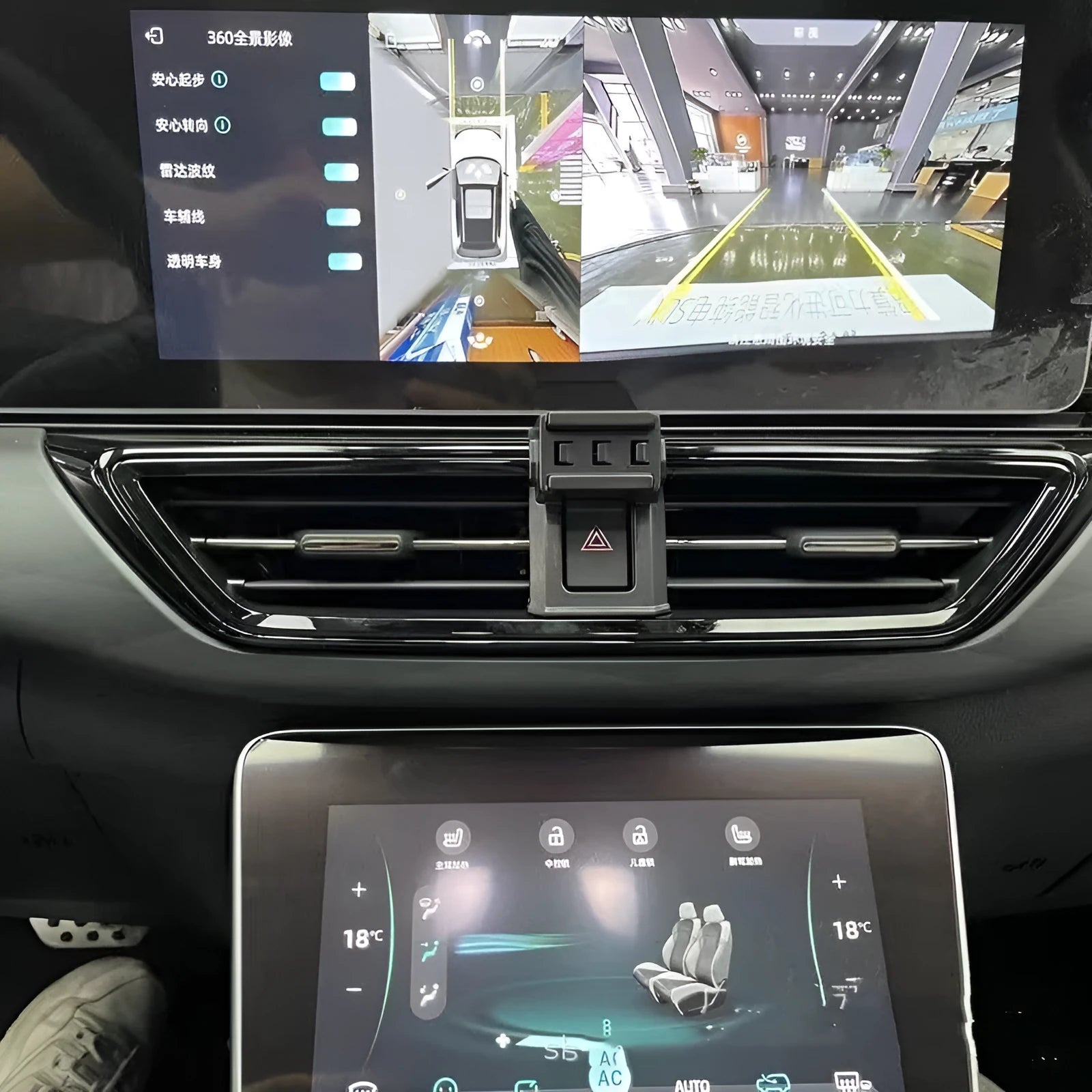 GOODWAY car dashboard mobile phone bracket with 360-degree rotation mechanism