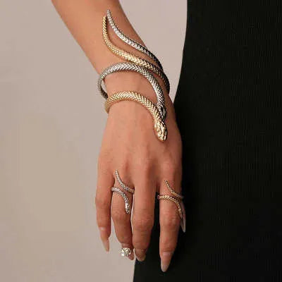 Simulated snake opening ring bracelet two-piece set with exaggerated twisted winding design