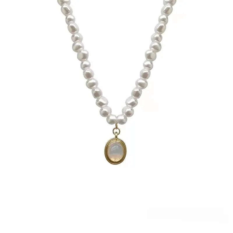 French court vintage style pearl necklace with geometric shape and adjustable length