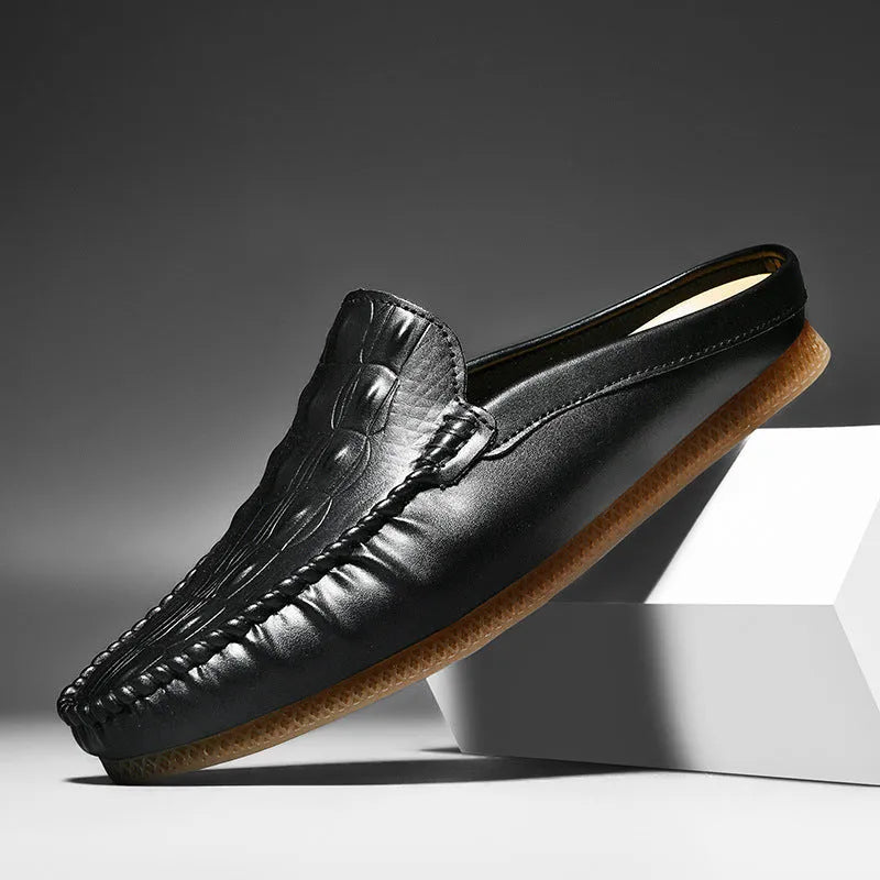 Men's black breathable semi-slippers with an artificial PU upper and rubber sole on a white background.