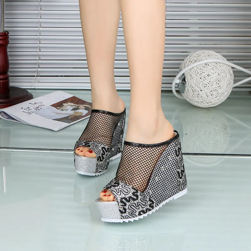 Korean platform lace-up flip-flops with chunky hollowed-out heel and mesh upper