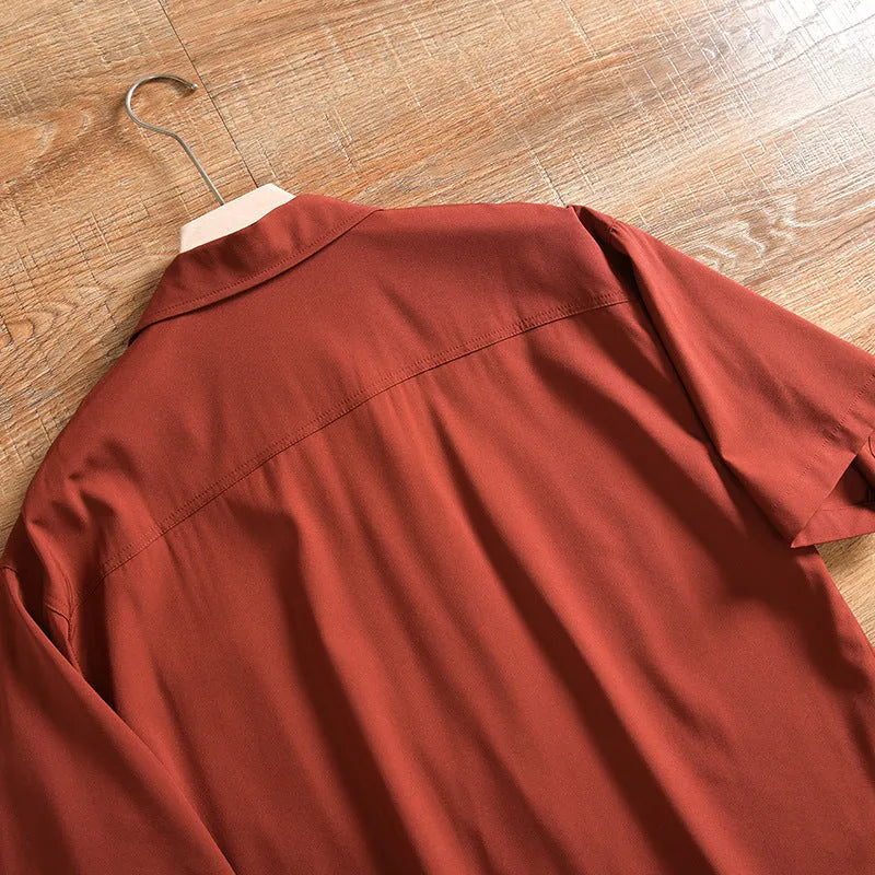 Men's lightweight loose fit short sleeve shirt in pure cotton polyester blend