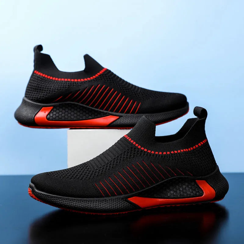 Men's striped mesh slip-on sneakers with flyknit upper and lace front in black colour variant