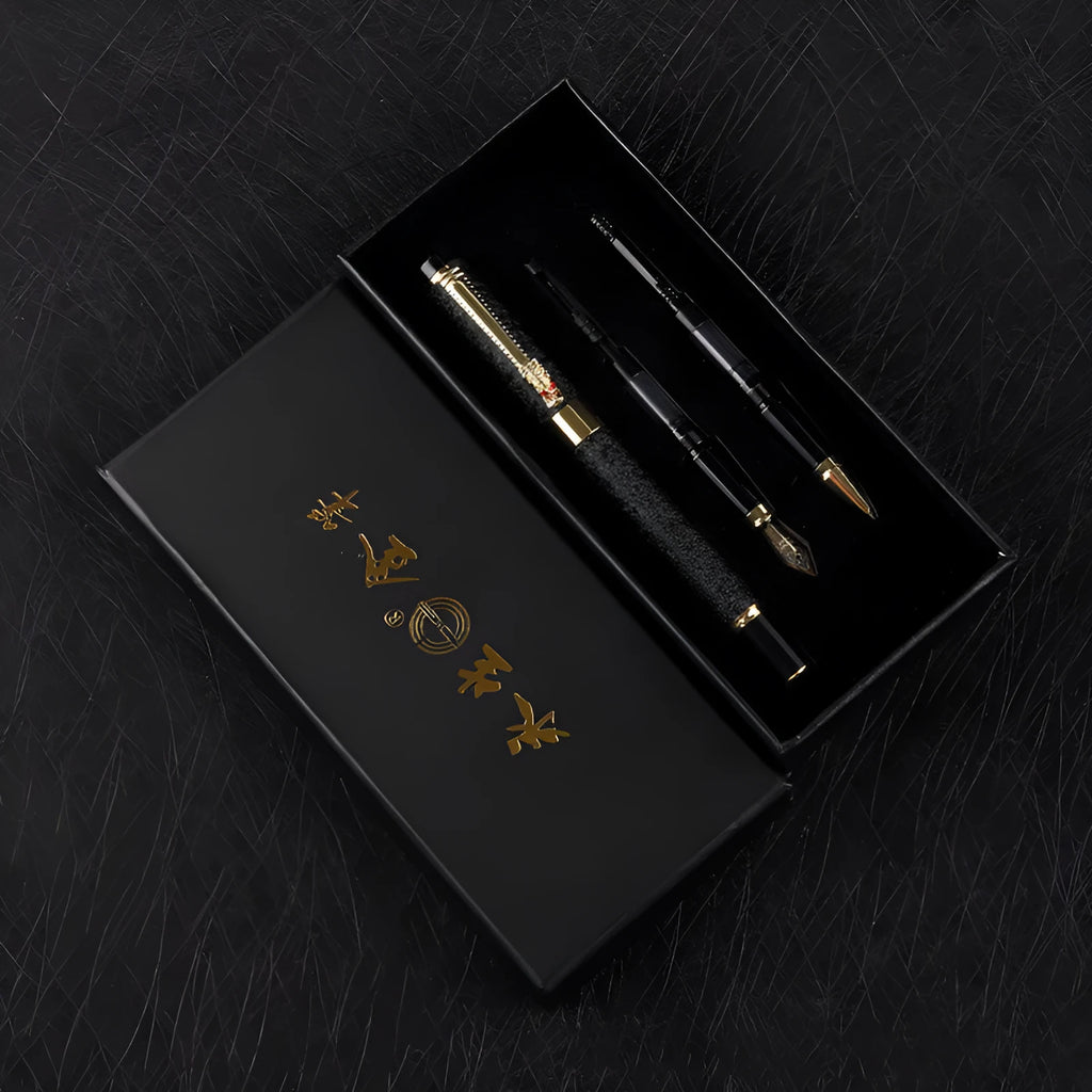 Immortal metal fountain pen with iridium nib in black colour, tip size 0.5 mm, for signature and office writing