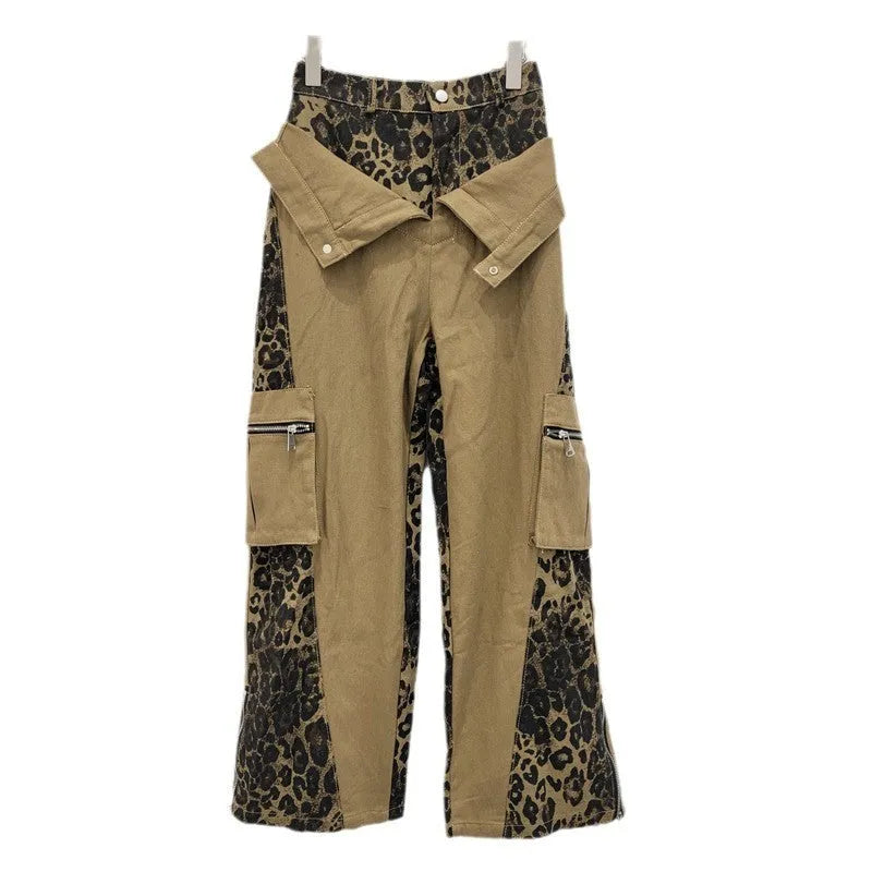 Women's high-waist straight-leg jeans with leopard print on dark khaki denim and contrast stitching details