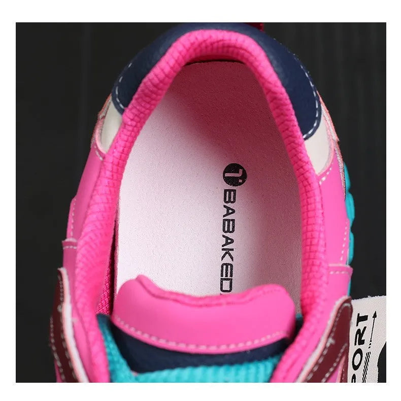 Men's leather casual shoes with thick rubber sole and wedge heel in lace-up design.