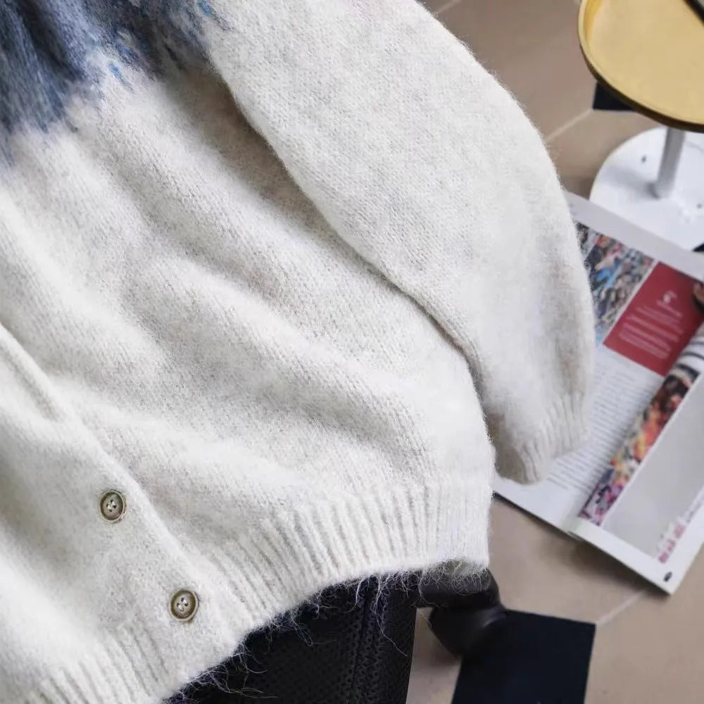 Women's thickened sweater coat in contrast colour jacquard knit with long sleeves