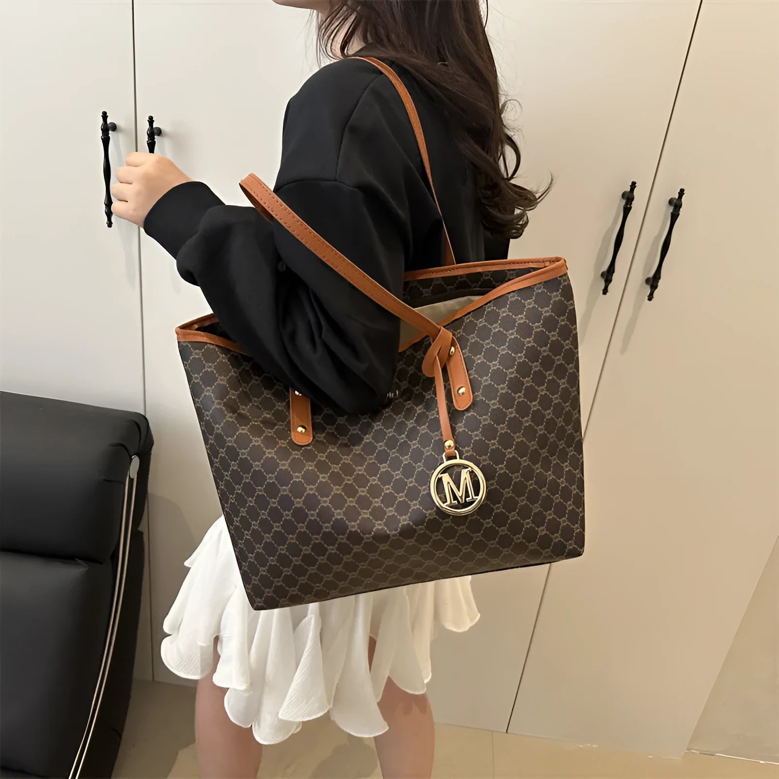 PU leather street trend shoulder bag with sewing thread detail in black, grey, white, or brown colours