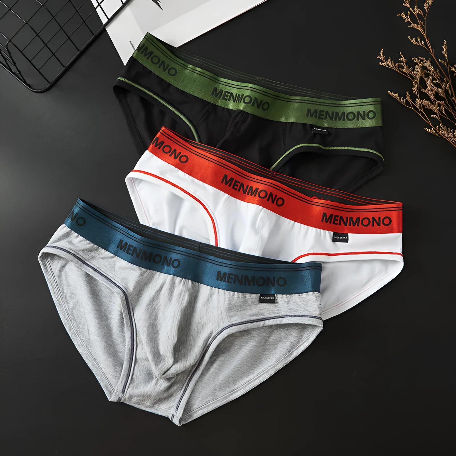 Men's low waist cotton briefs in multiple two-tone colour combinations