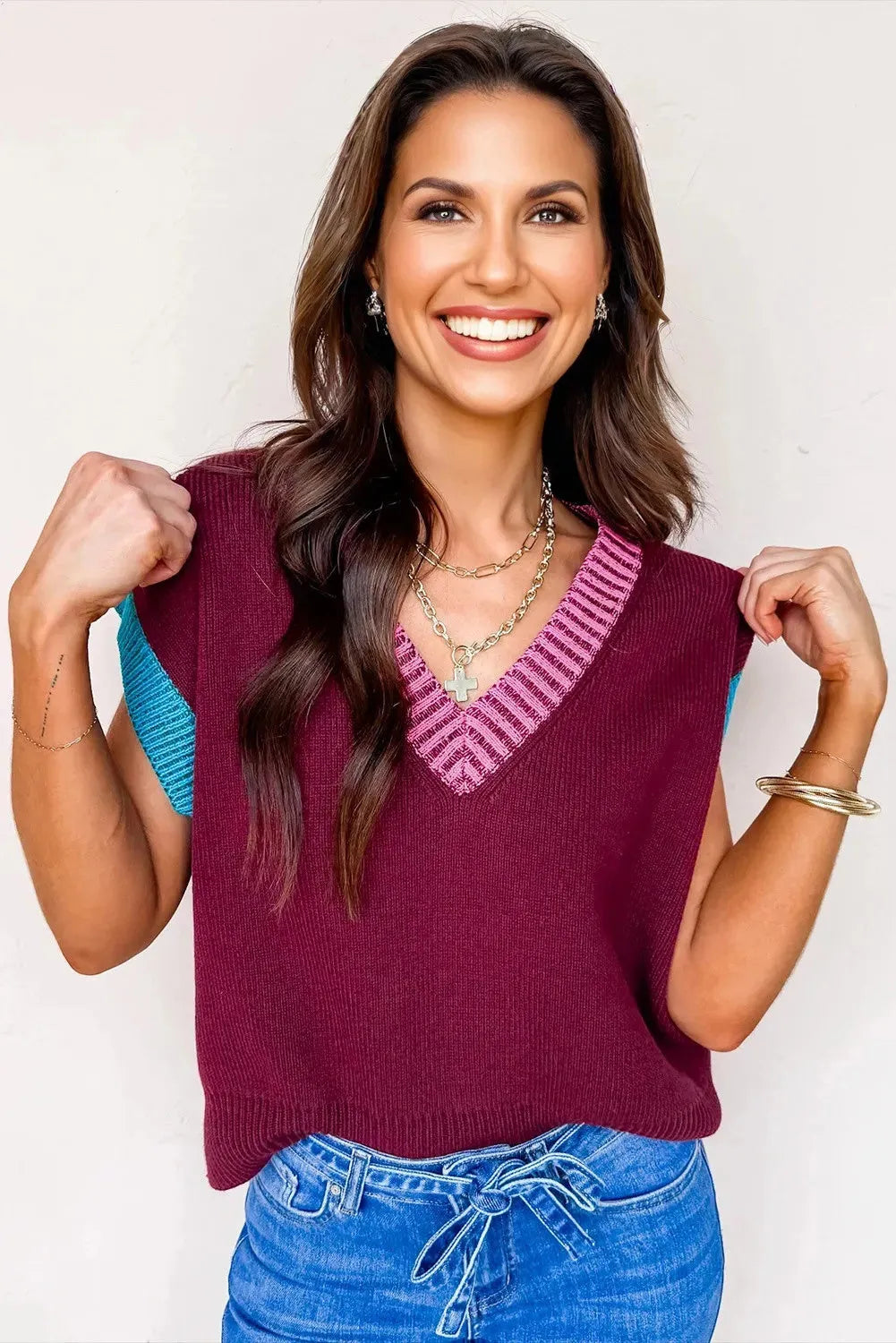 Burgundy women's loose sweater with V-neck and contrast trim cuffed short sleeves