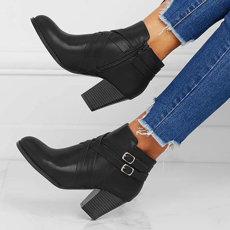 Plus size women's grey ankle boots with a 7cm heel and side zipper.