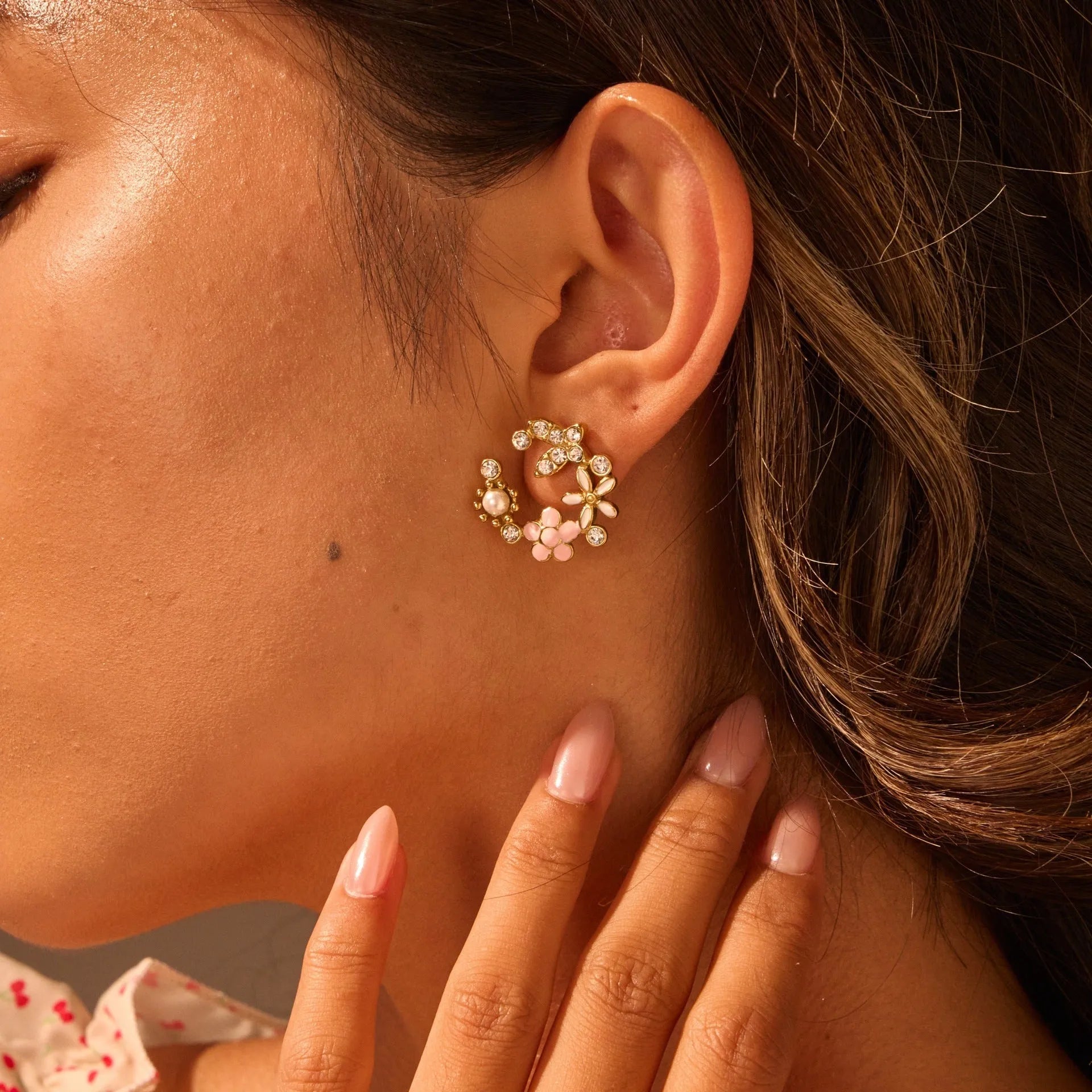 Stainless steel flower stud earrings with 18K gold electroplating and colourful petal design