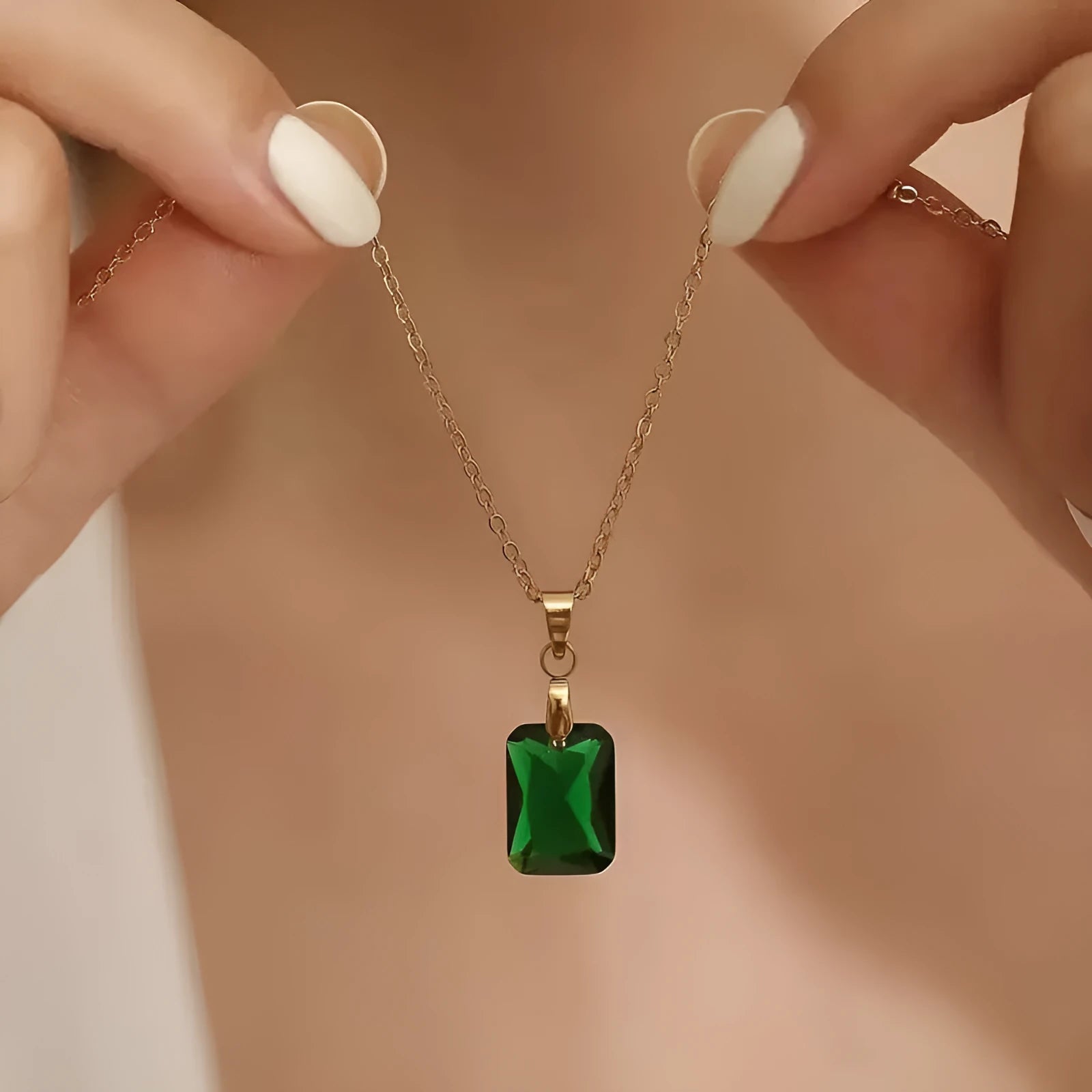 Copper geometric rectangular pendant necklace with O-ring chain in green colour.