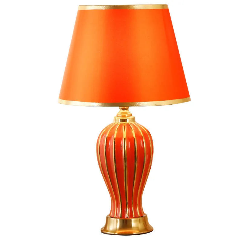 Ceramic table lamp in simple modern style with green diamond pattern and gold edge, bedside lighting use