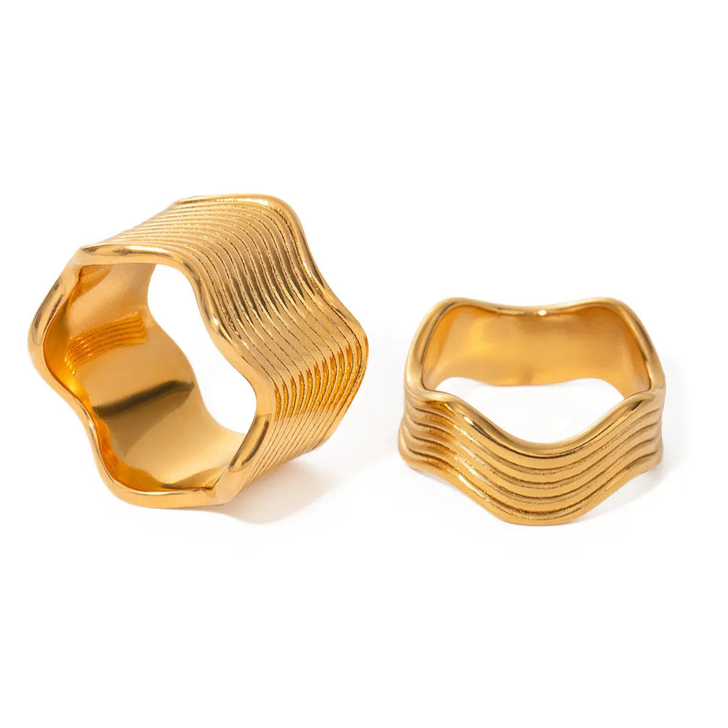 Stainless steel geometric wave ring with wide surface and electroplated finish