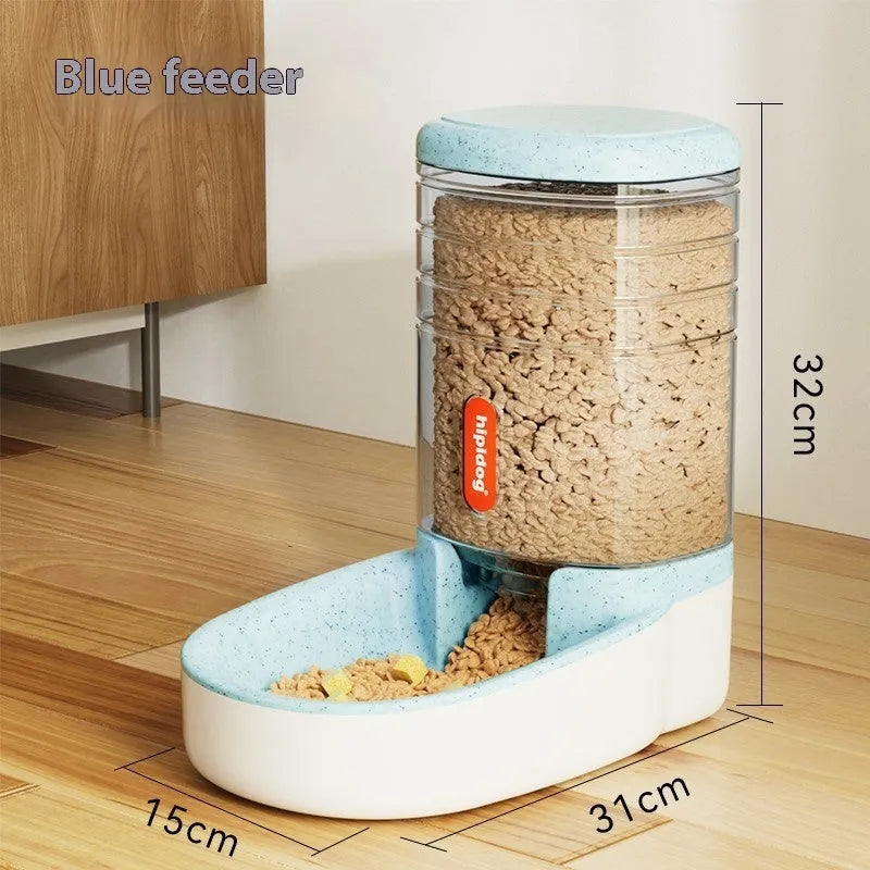 Automatic pet water fountain with 3.8 litre capacity in blue, green, grey, or pink colours for dogs and cats