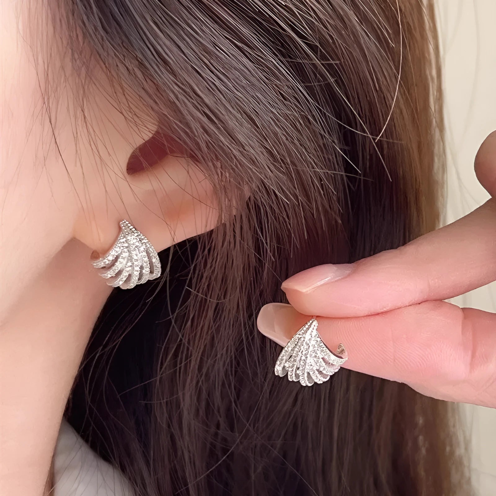 Platinum-coloured geometric zircon earrings with clean line design and electroplated finish