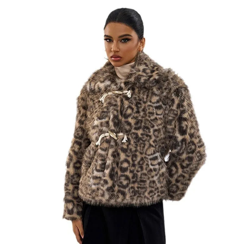 Women's leopard print buckle lapel coat in polyester fabric with regular sleeves