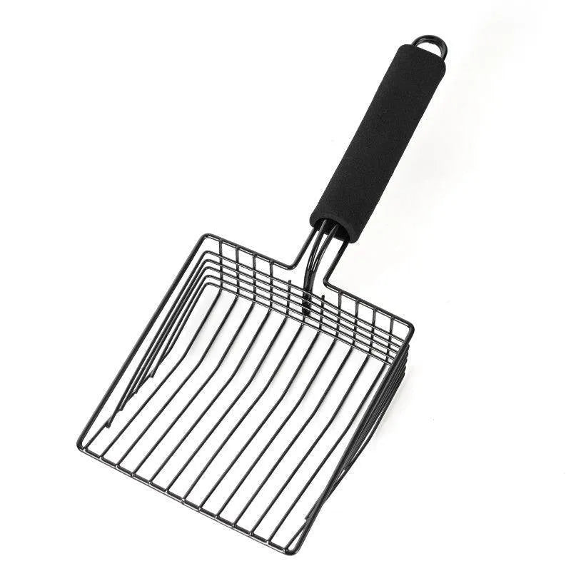 Black alloy metal cat litter scoop showing 0.8cm gap spacing for waste separation