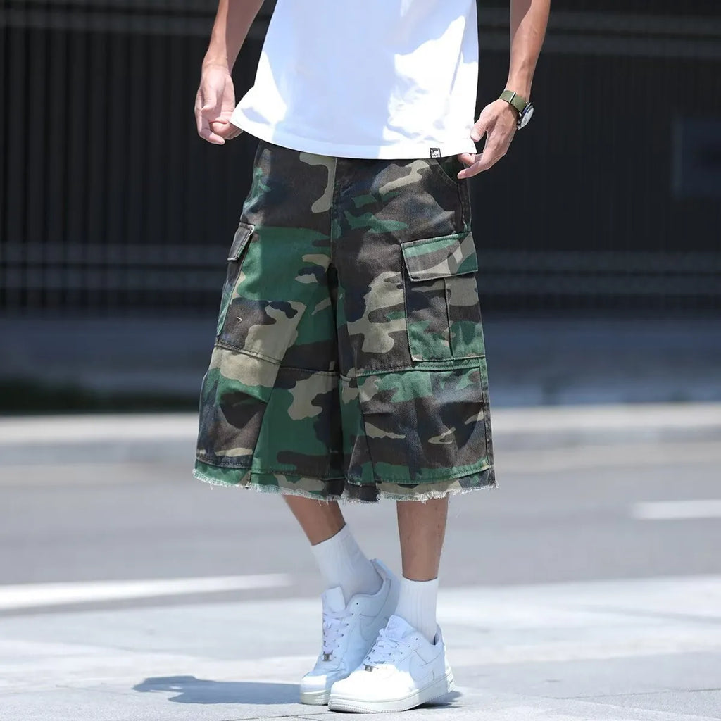 American retro workwear style camouflage shorts in loose fit design with cropped length