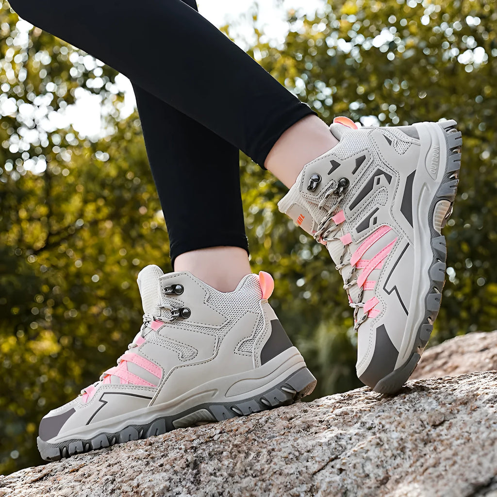 High-top hiking shoes with flannel upper in multiple colours and natural rubber outsole