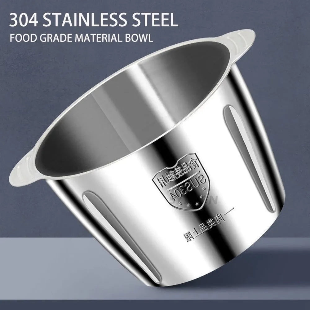Green stainless steel 2-speed meat blender mincer with 2L jar on kitchen counter