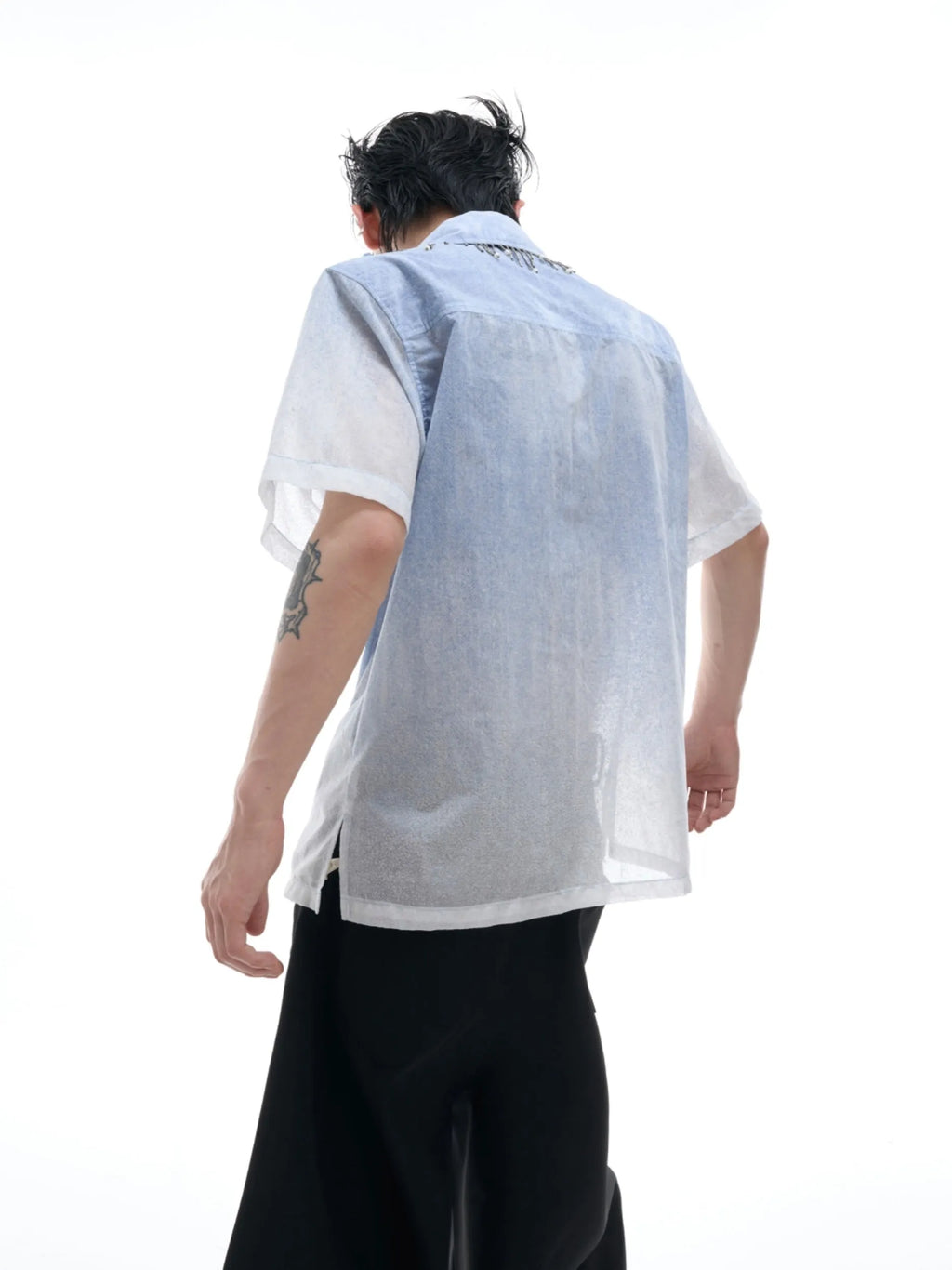 Blue gradient casual short sleeve shirt with half sleeves and loose fit