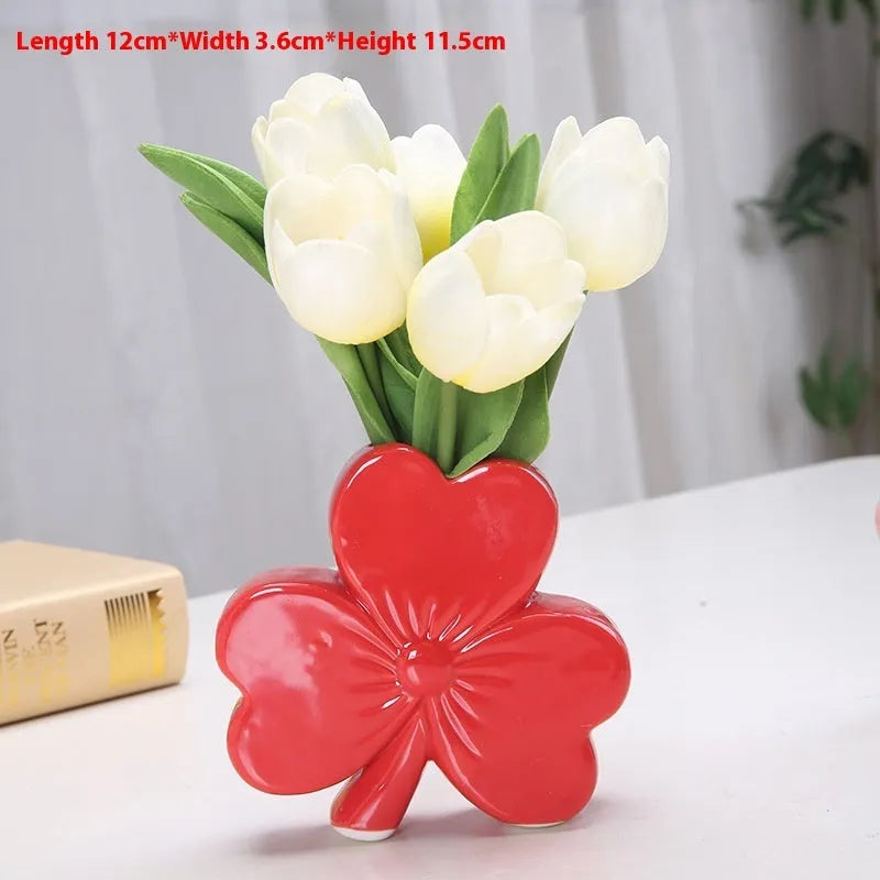 White porcelain ceramic vase with clover pattern in European style, available in four colours