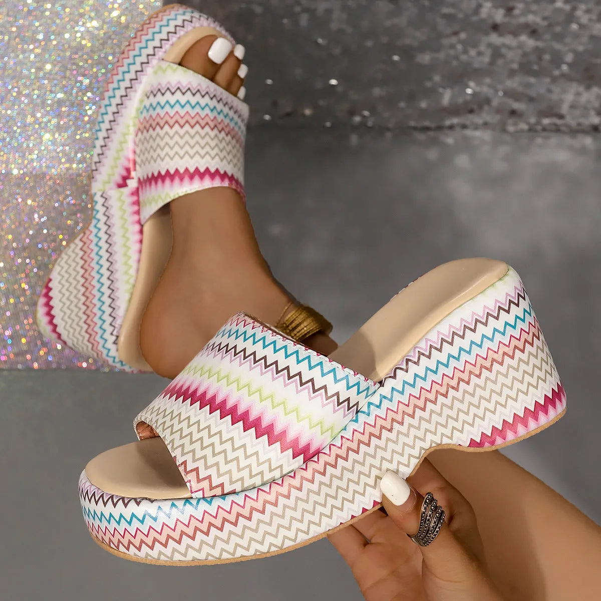 Women's colourful wave print wedge sandals with thick bottom and fish mouth toe design