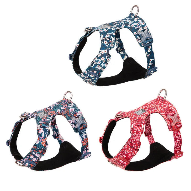 Floral pattern dog harness with chest strap and pull-resistant design in pure cotton