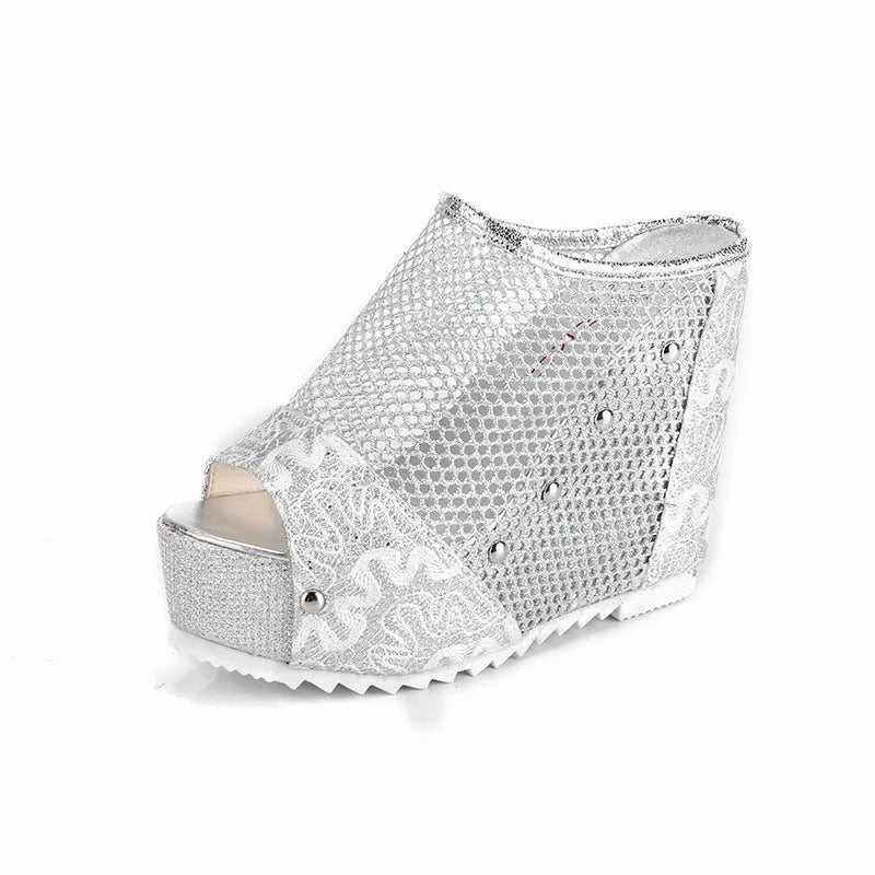 Korean platform lace-up flip-flops with chunky hollowed-out heel and mesh upper