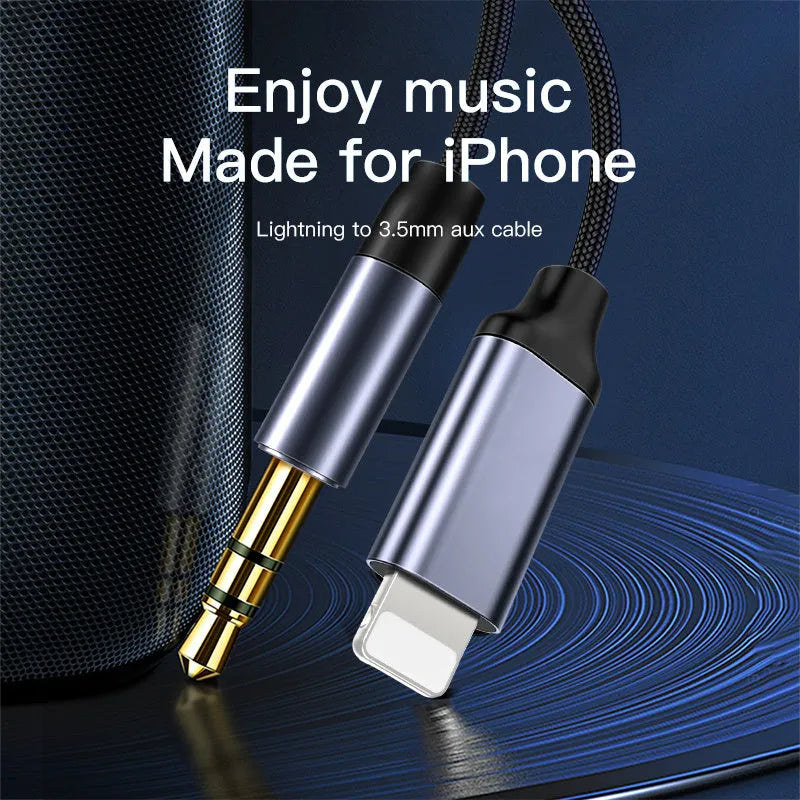 Nylon-braided car audio cable in silver colour with 3.5mm connectors at both ends