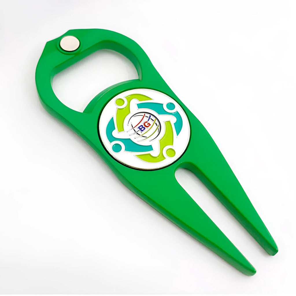 Zinc alloy golf ball yoke bottle opener tool in black, green, or silver with 88 x 35mm dimensions