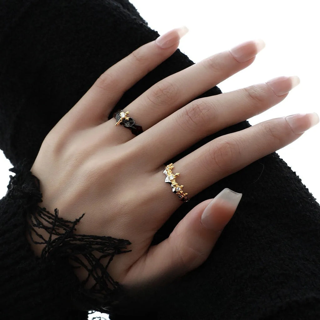 Princess knight design couple ring in 925 silver with adjustable opening, shown in white gold and black gold colour options.